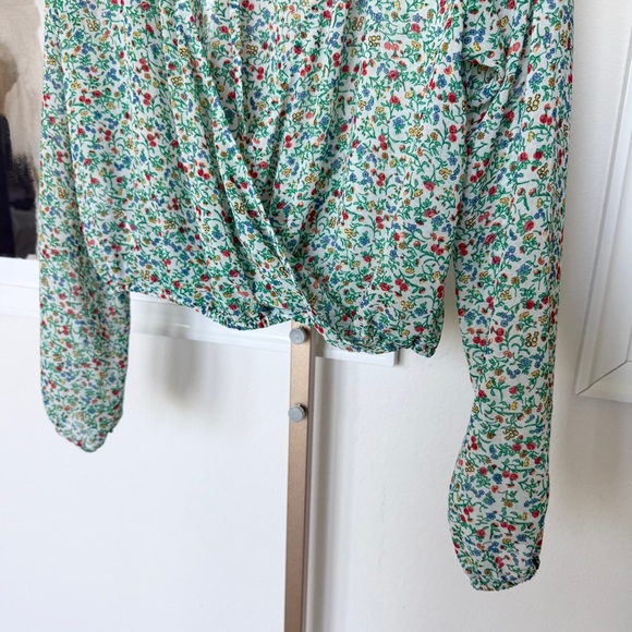 Guess Women's Floral Long Sleeve Blouse V-Back Size S Multicolor Casual Spring - Picture 7 of 9